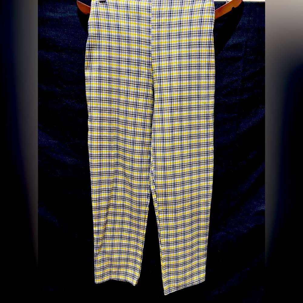 Cute capri pants!